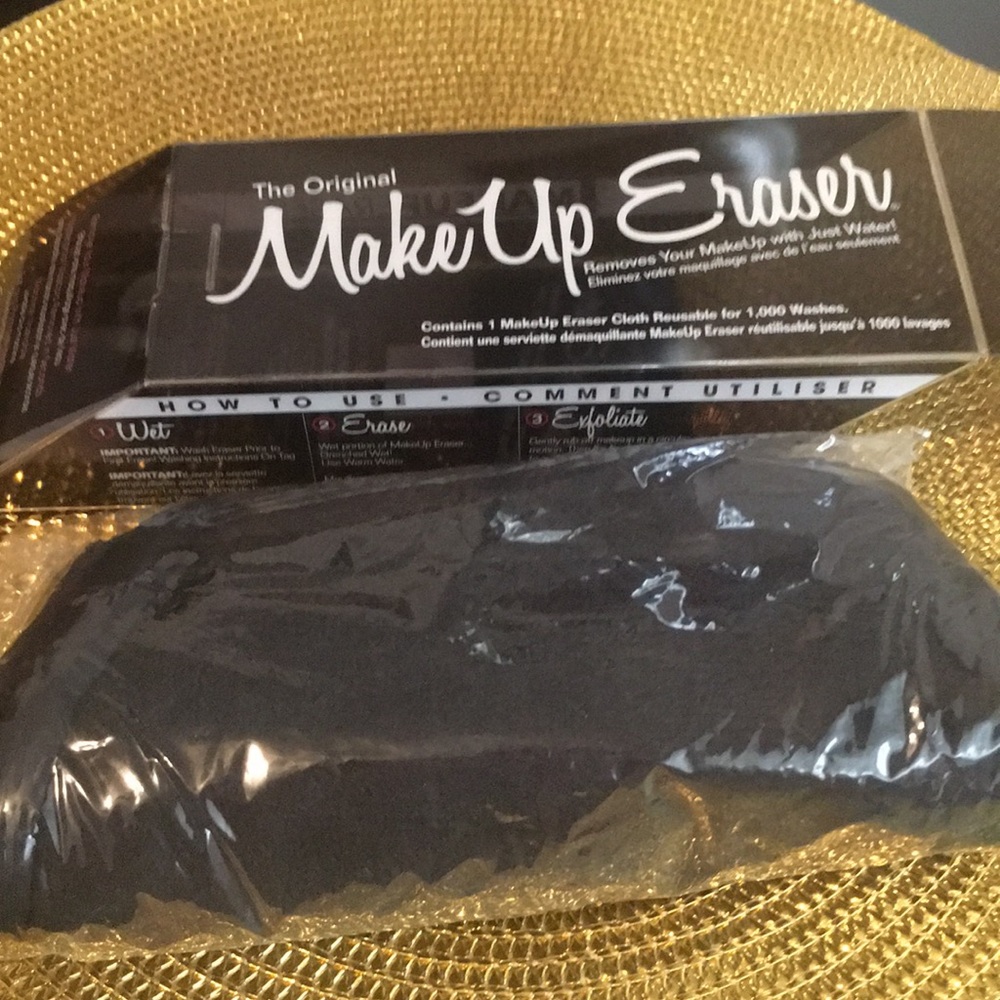 Make Up Eraser